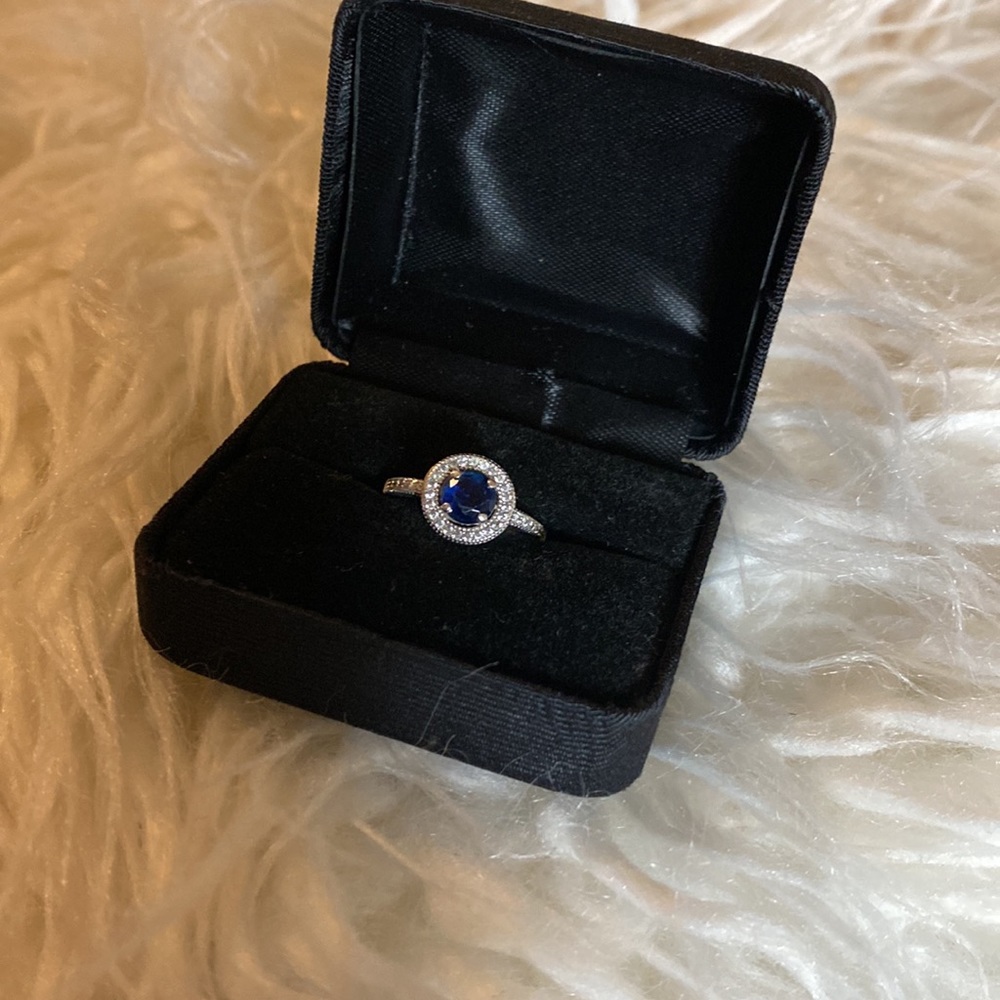 Sapphire and diamond ring - Picture 3 of 13